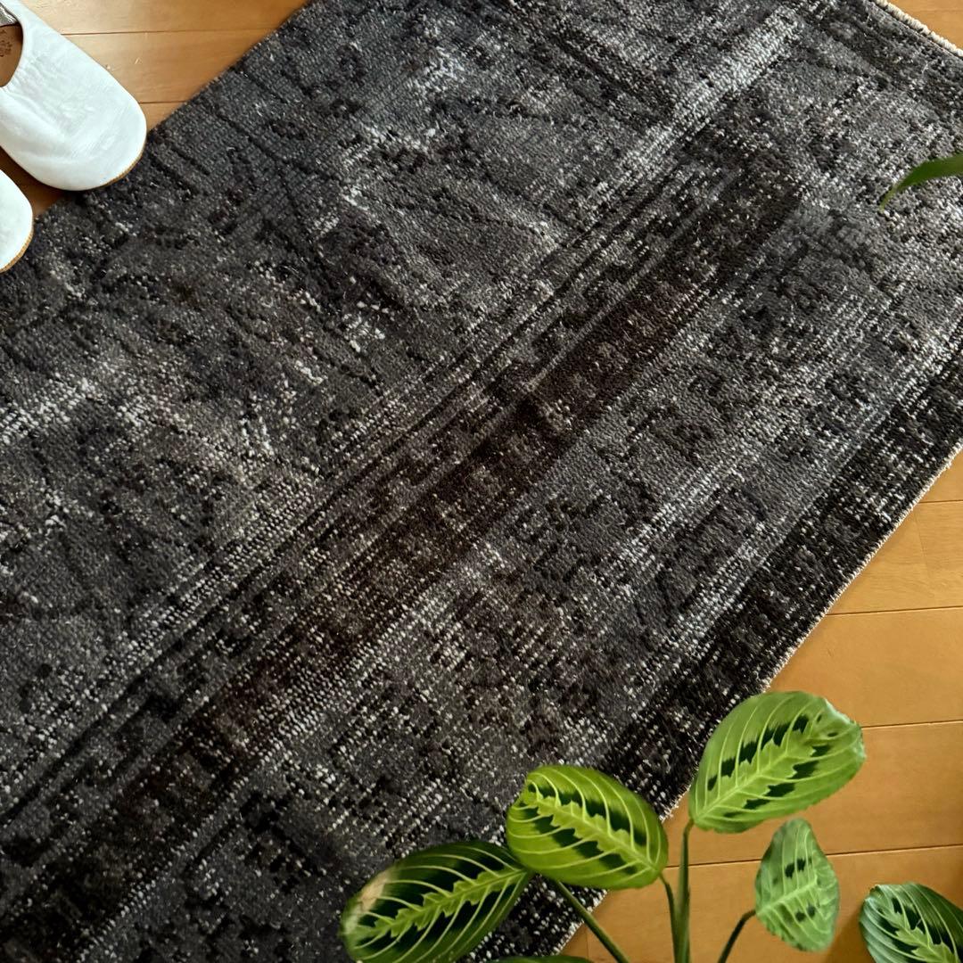 69×124ダークグレイ　オーバーダイ　ボタニカル　トルコヴィンテージラグ