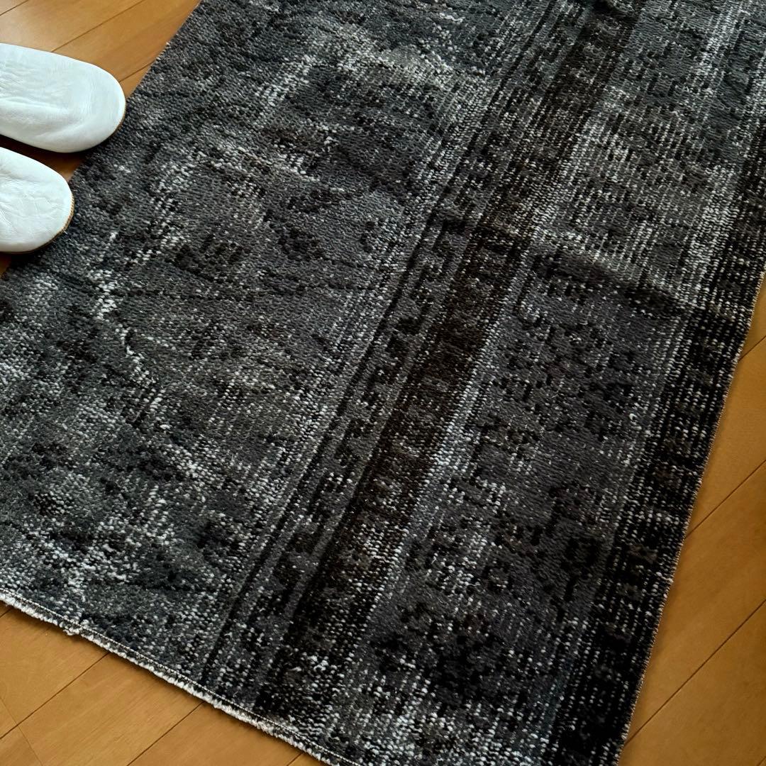 69×124ダークグレイ　オーバーダイ　ボタニカル　トルコヴィンテージラグ
