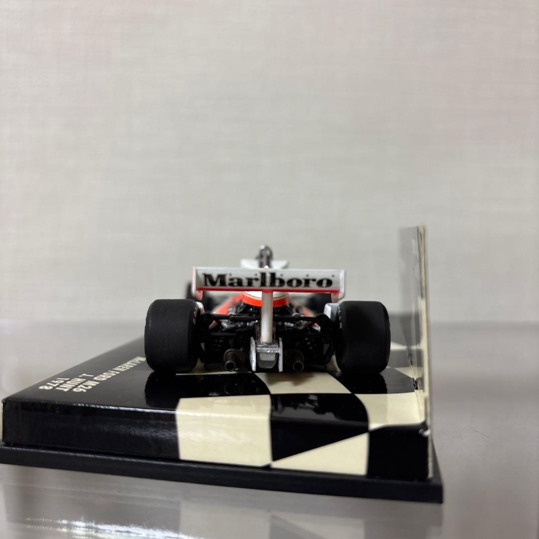 1/43ミニチャンプス マクラーレンフォード M26J.ハント マルボロ仕様