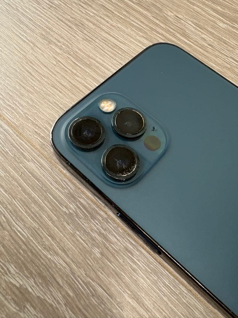 Apple iPhone 12 128GB 海外中古購入 SIMフリー