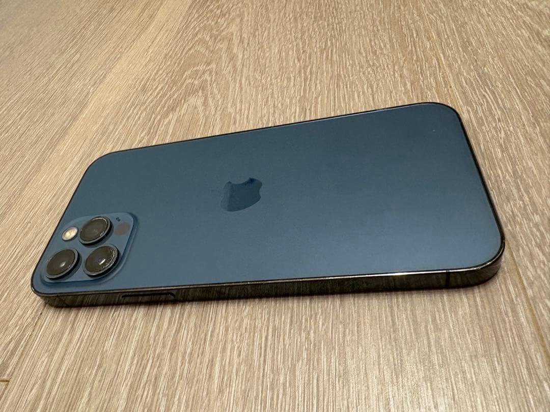 Apple iPhone 12 128GB 海外中古購入 SIMフリー