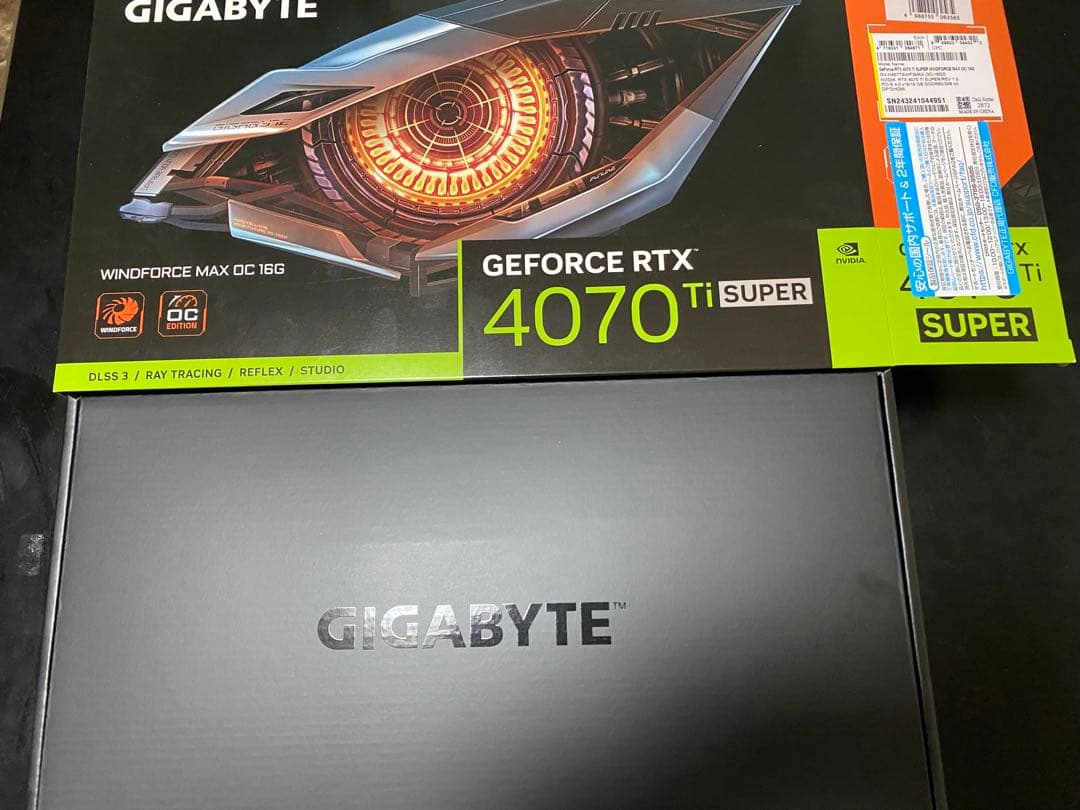 美品GIGABYTE RTX 4070 Ti Super 本体外箱あり