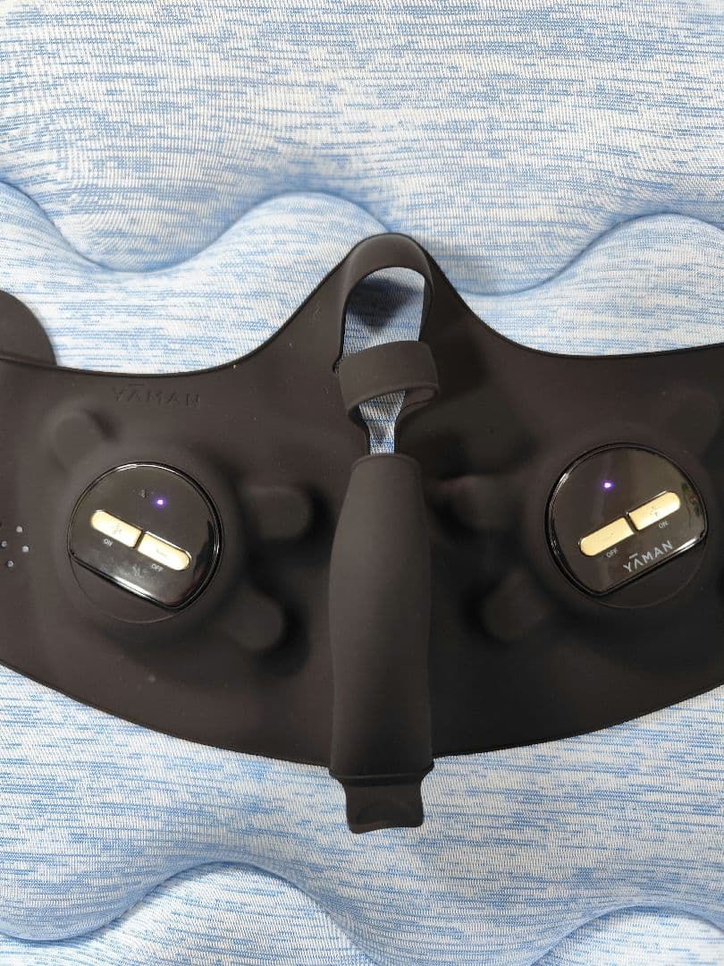 ヤーマン YA-MAN マスク型美顔　EPM18BB2