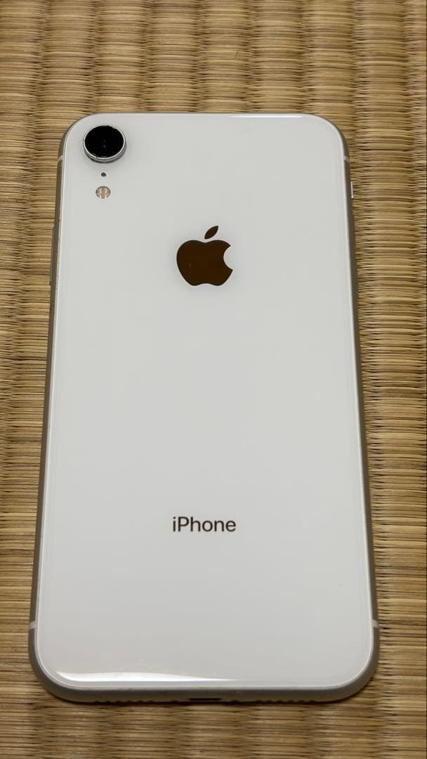 iPhone XR SIMロックなし