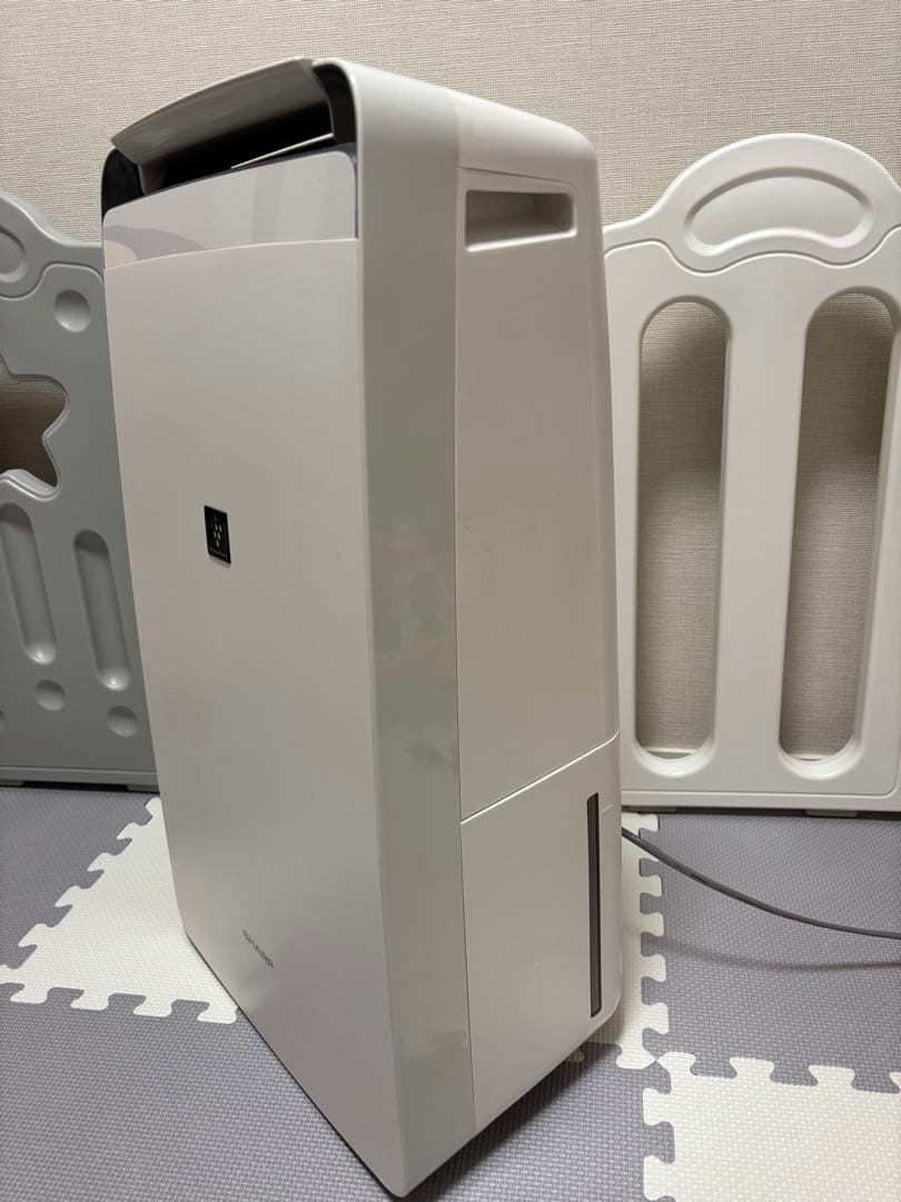 本日限定！【超美品】動作確認済 SHARP 除湿機 CV-H120-W