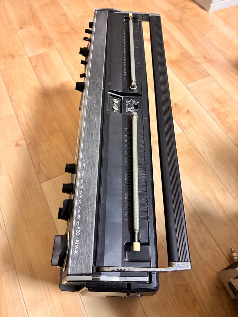 ラジオ・コンポ AIWA 2band stereo radio cassette TPR-820