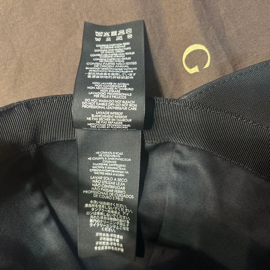 GUCCI キャップ ロゴ刺繍付き