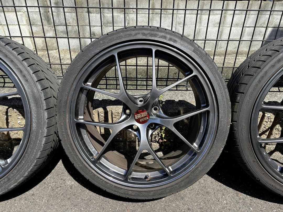 美品　BBS RI-D 19インチ ホイール　タイヤ　 4本セット