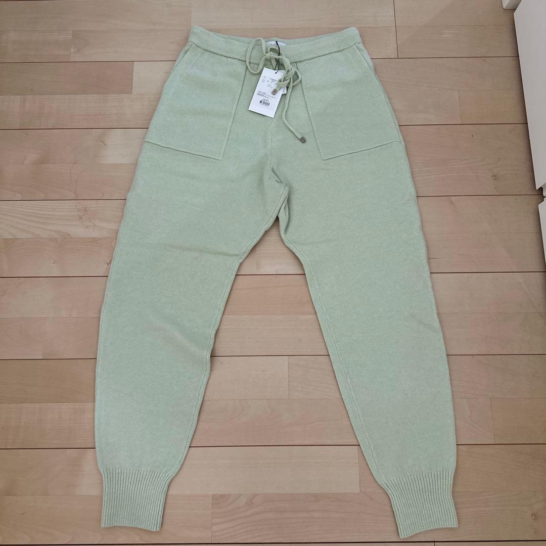 ebure ライトグリーン パンツ 38 【タグ付き】
