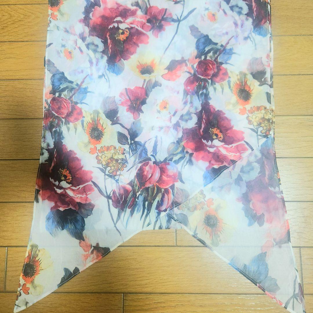 YOSHIKI CIVARIZE フラワー柄シフォンストール ホワイト×レッド