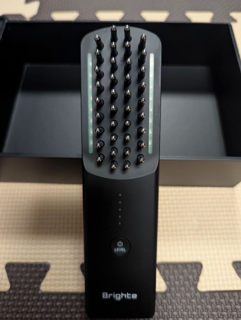 スカルプ美顔器　ELEKIBRUSH