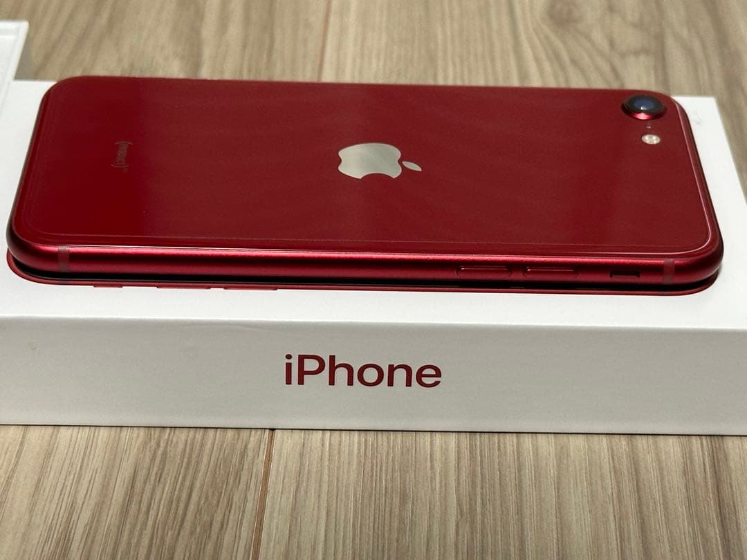 iPhone SE（第3世代）レッド 64GB SIMフリー