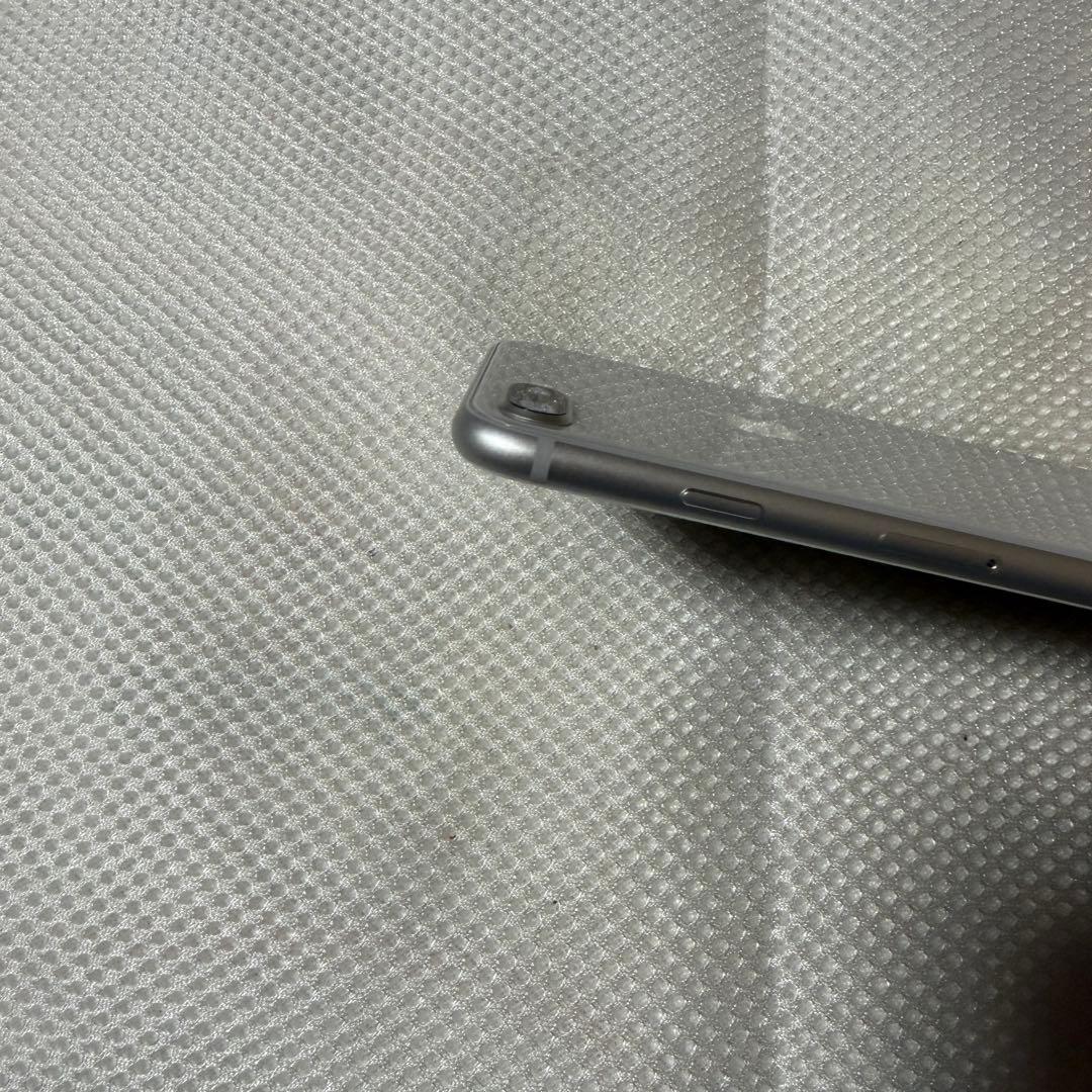 美品 SIMフリー iPhone8Plus 256GB シルバー 100%