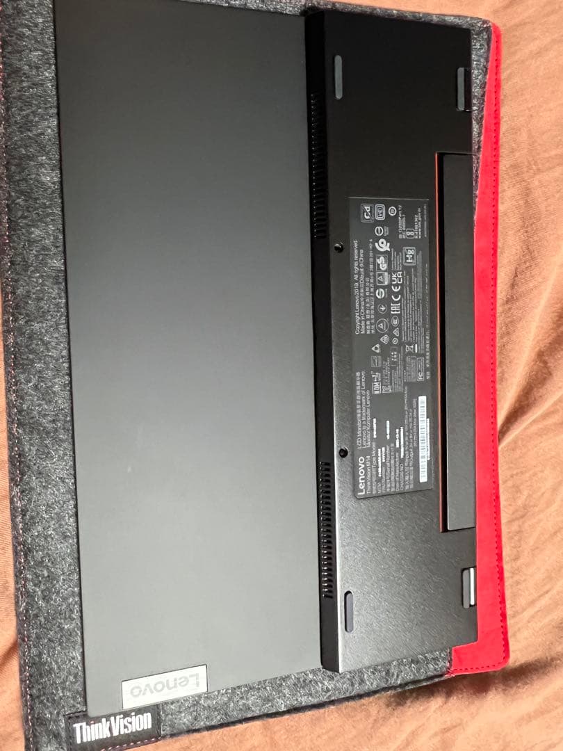 ThinkVision モニター本体 61DD-UAR6-WW