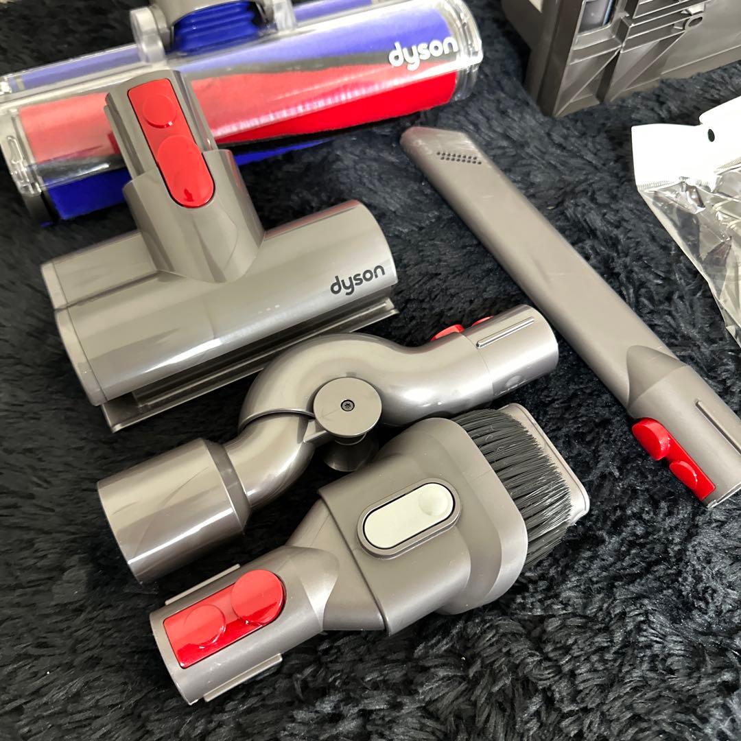 Dyson SV10 コードレスクリーナー 掃除機 セット 付属品多数