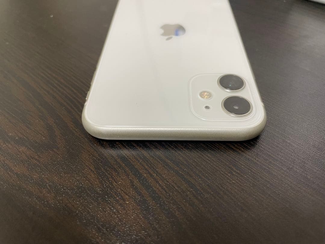 Apple iPhone 11 ホワイト 本体 SIMフリー 128GB