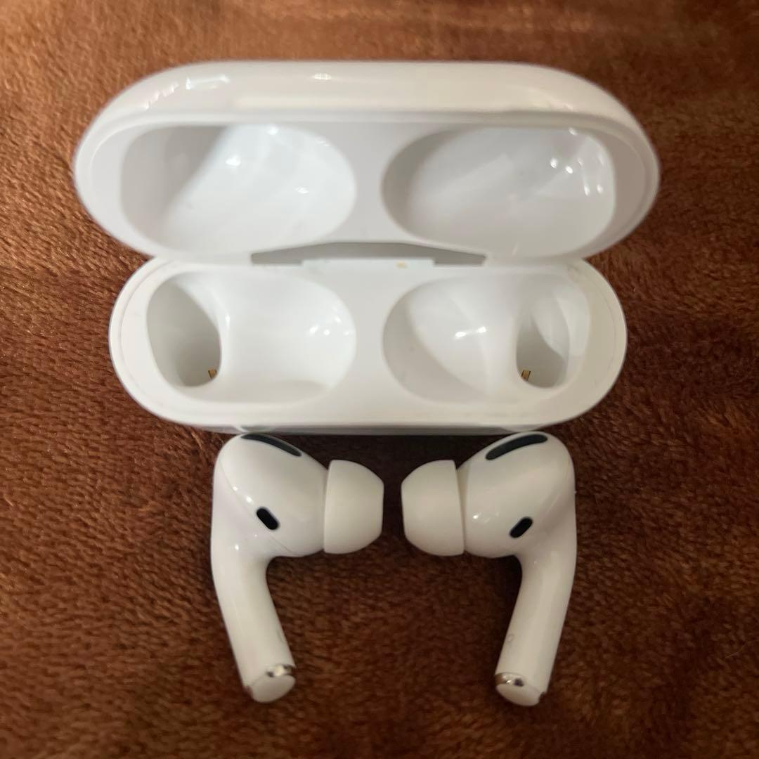 【美品】AirPods pro 第一世代　ノイズキャンセリング機能付き