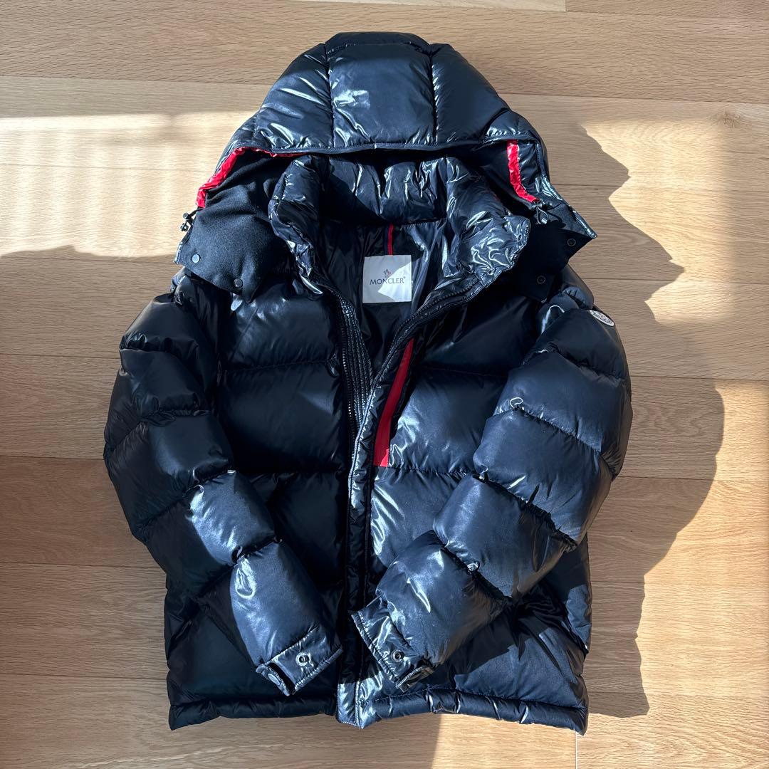 【MONCLER】ダウンジャケット