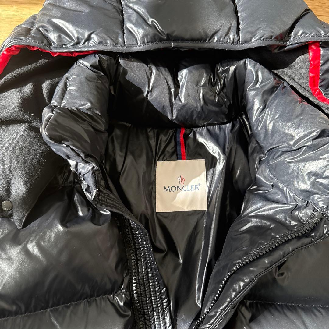 【MONCLER】ダウンジャケット