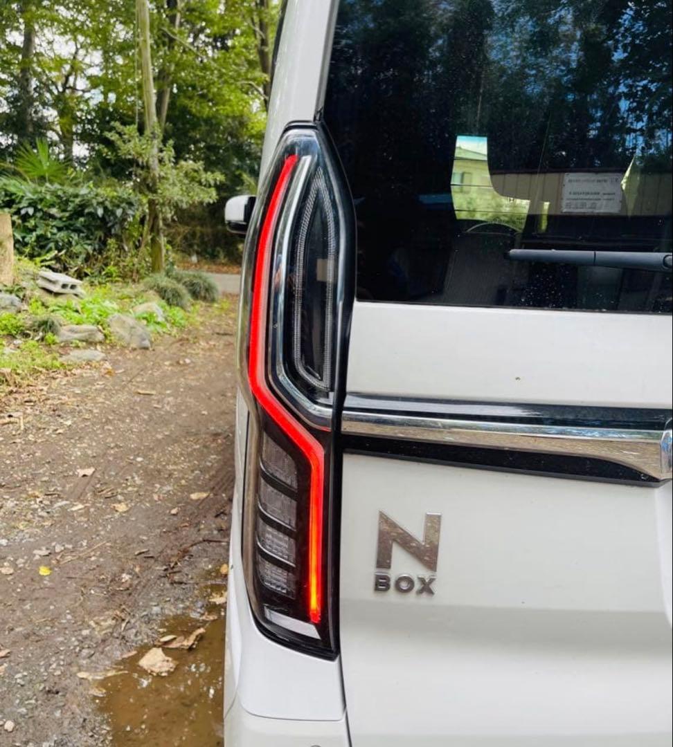 Honda N-Box Custom LEDテールランプ