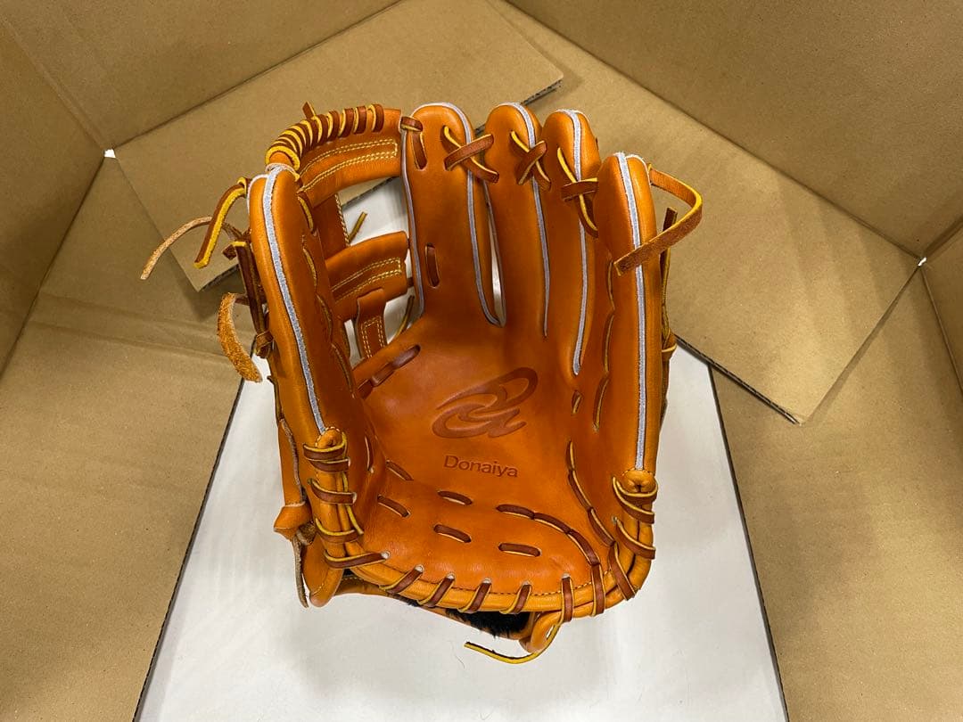 値下げ交渉不可 ドナイヤ軟式内野手用グローブ