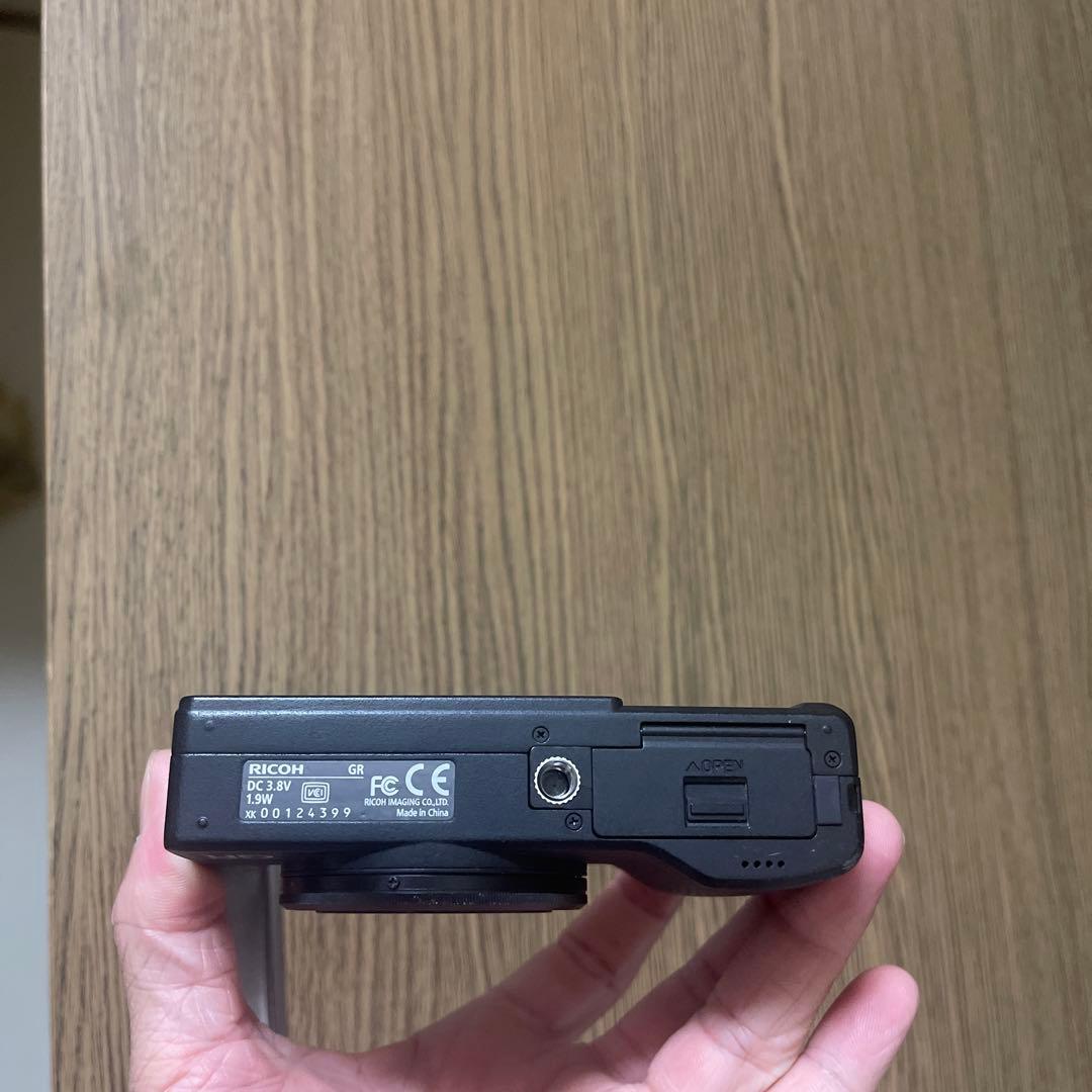 RICOH GR コンパクトデジタルカメラ