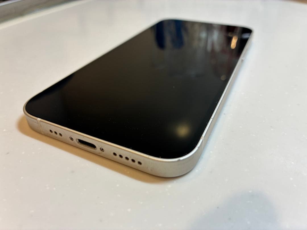 iPhone12 64GB ホワイト 本体