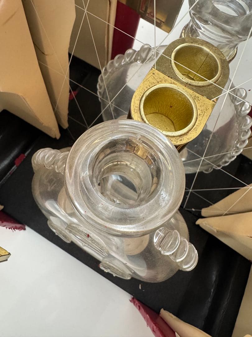 LOUIS XIII ルイ13世　Rémy Martin 空瓶　ボックス付き