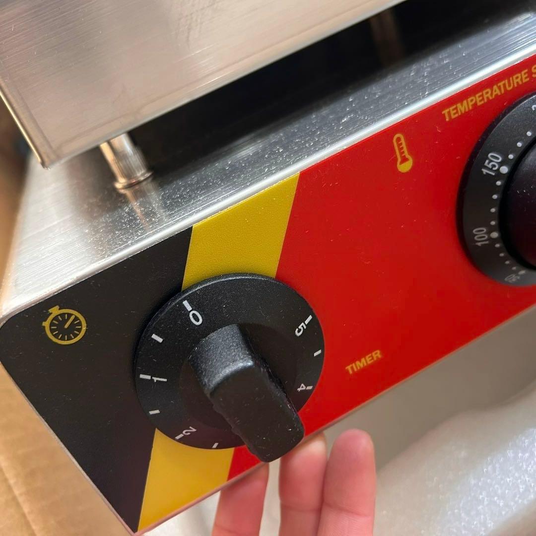 羊*♡様 【新品未使用】業務用ワッフルメーカー 6枚焼き