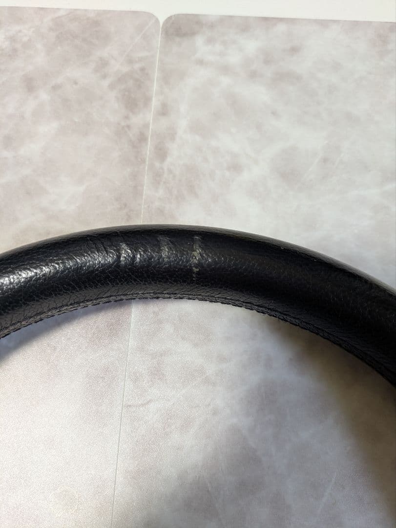 momo ステアリング 28cm