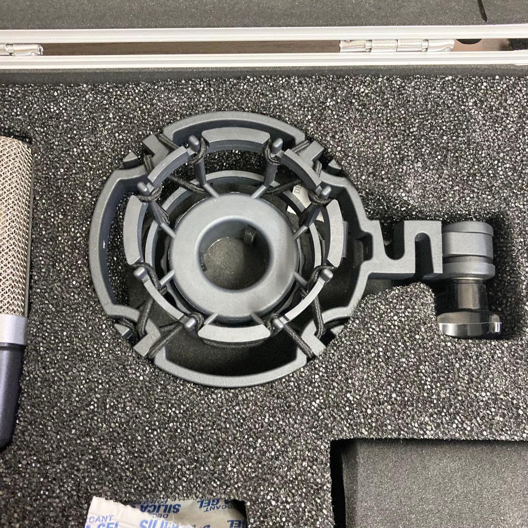 AKG C214 コンデンサーマイク ハードケース付き