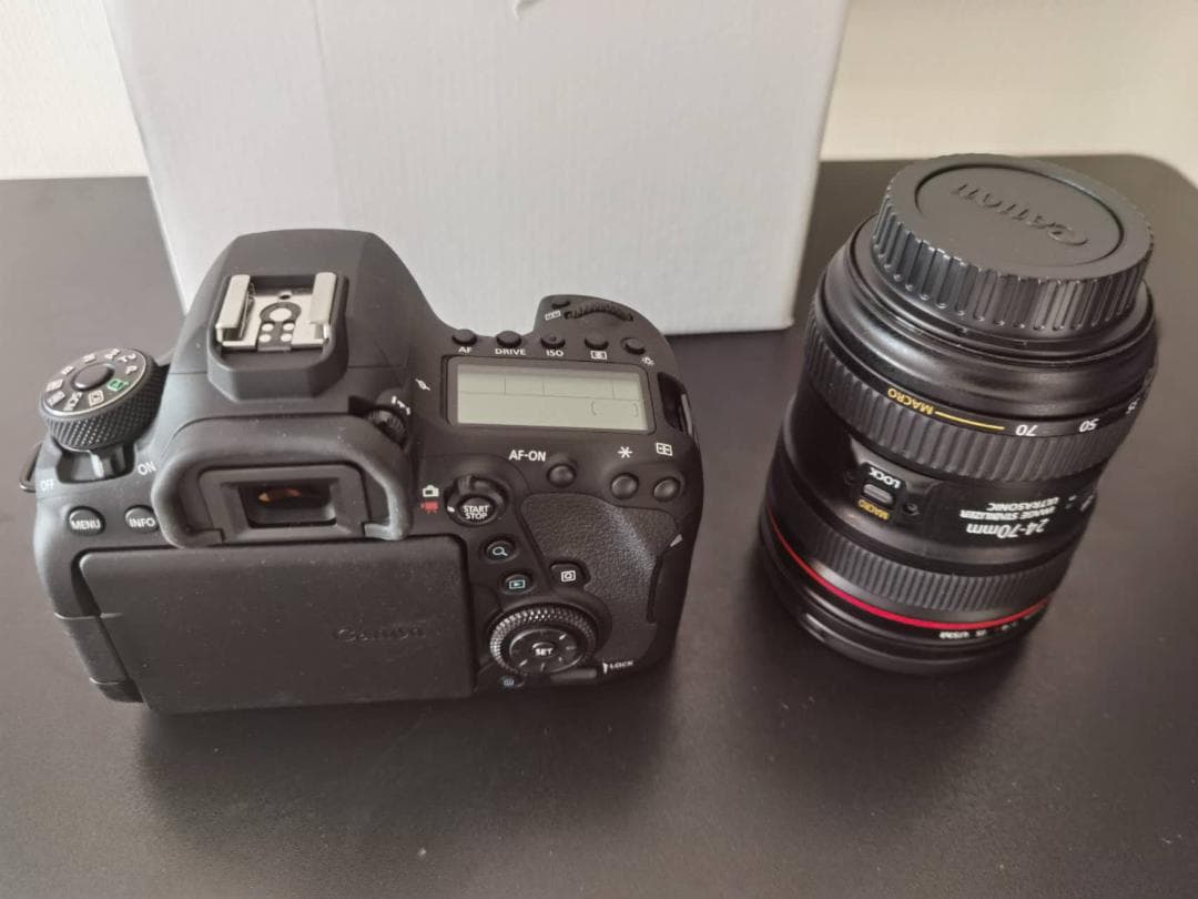 デジタルカメラ Canon EOS 6D Mark II