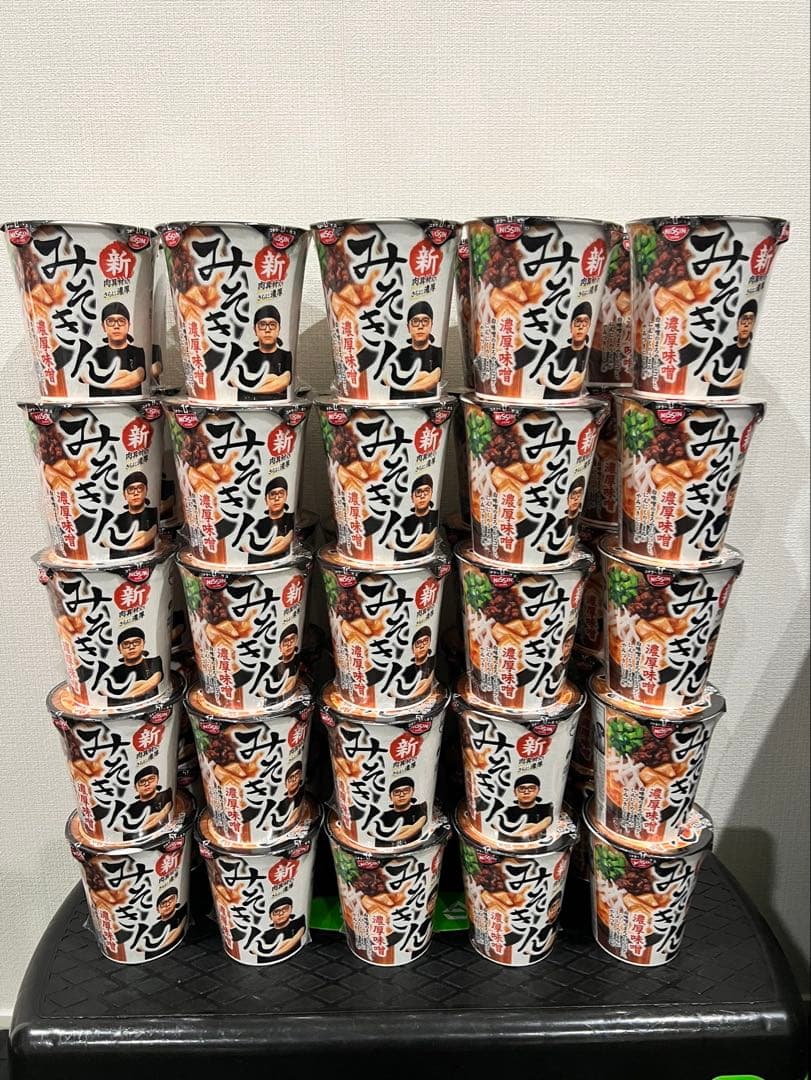 日清 新みそきん 濃厚味噌ラーメン　計50コ