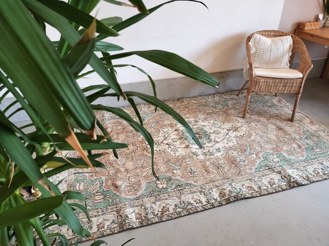 大判/淡ブラウンとミントグリーン　ヴィンテージトルコラグ　No616