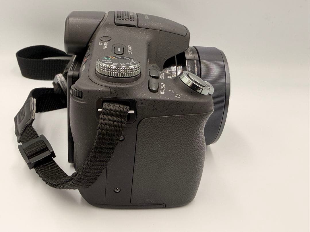 Sonyソニー Cybershot DSC-HX100V 16GBメモリー付きG