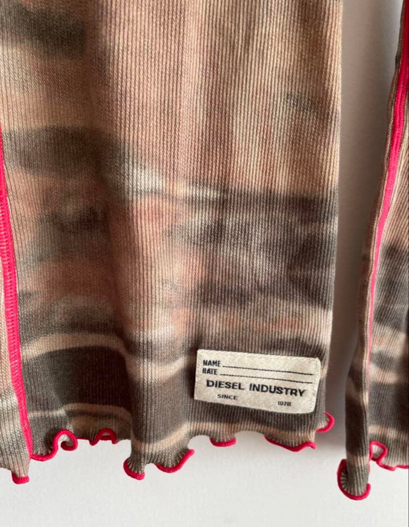 【新品】DIESEL ディーゼル オレンジ＆カーキカモフラ柄長袖カットソー