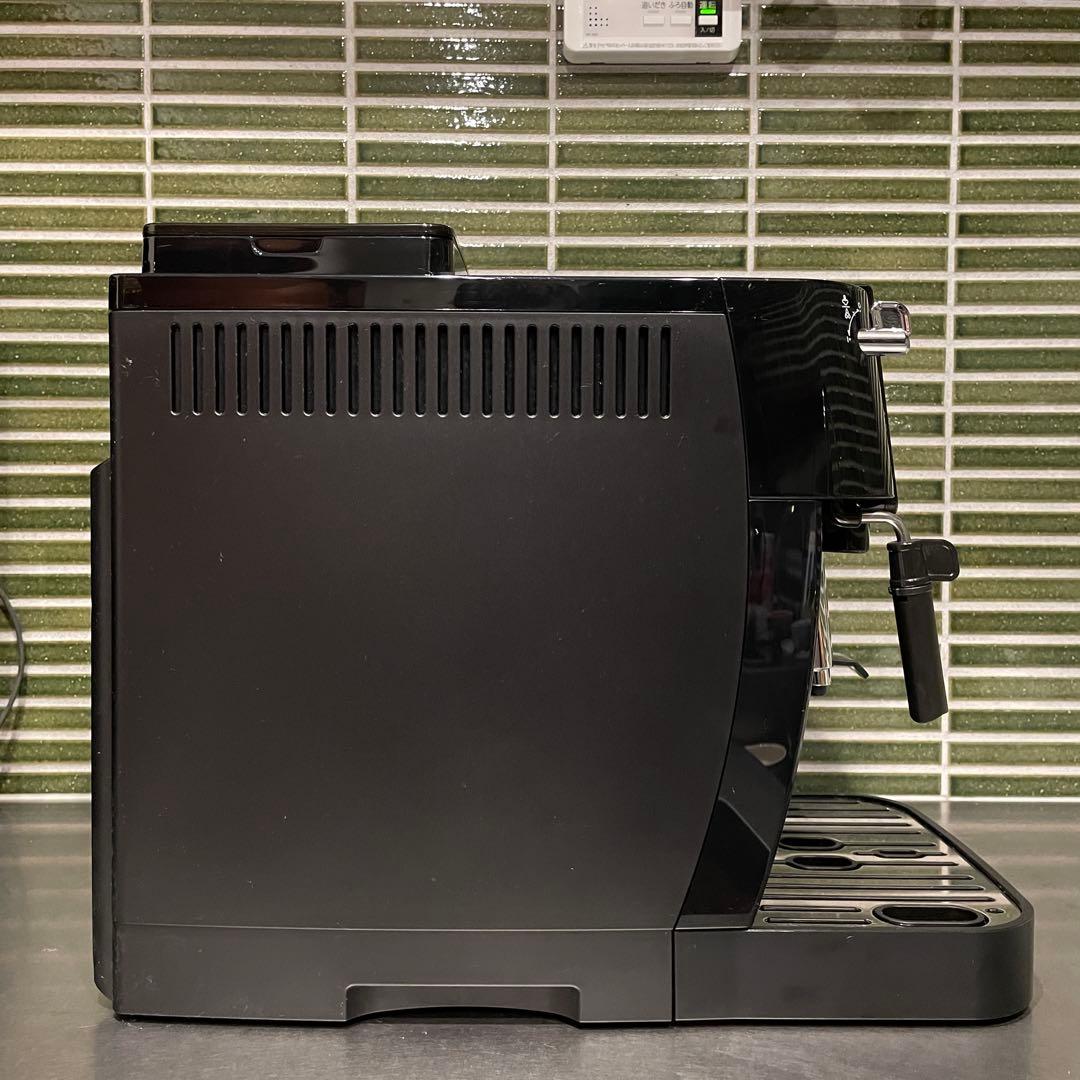 【デミタスカップ付き】 DeLonghi マグニフィカ スタート