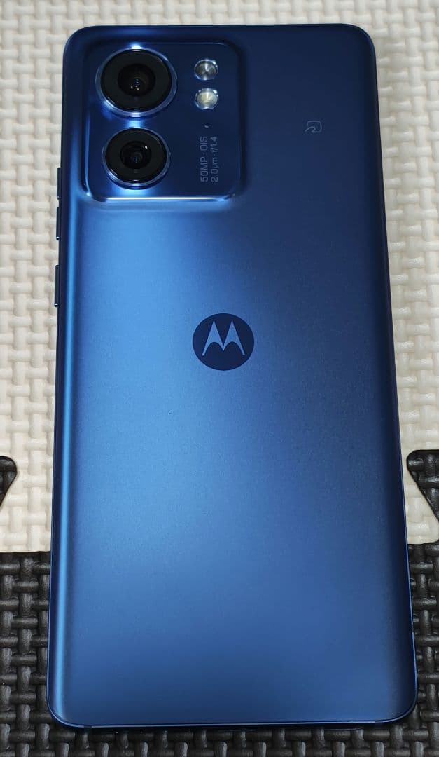 美品 motorola edge40 ルナブルー 256gb 付属品完備