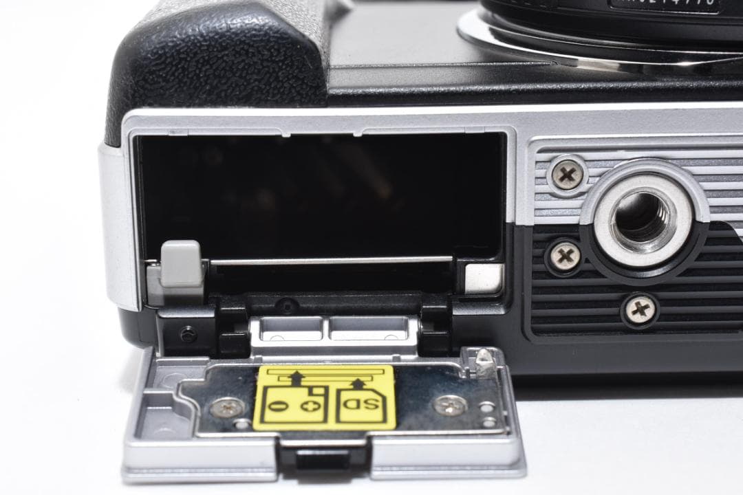 OLYMPUS オリンパス PEN E-PL1 ミラーレス一眼カメラ