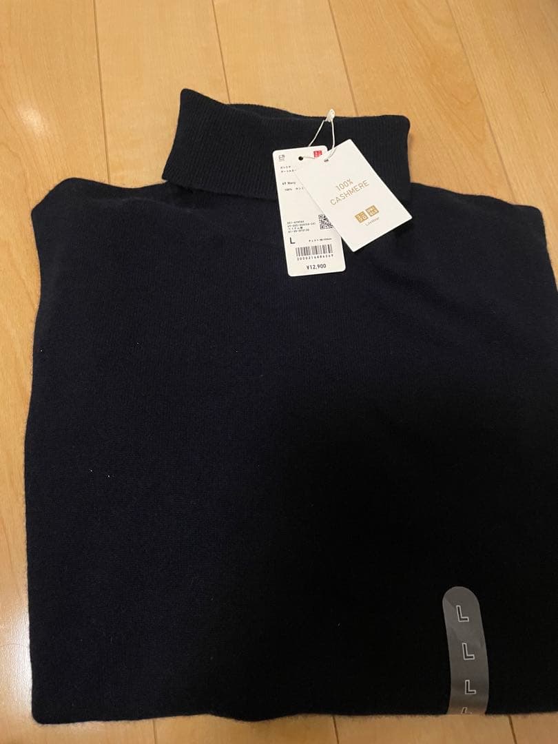 2/8まで最終値下　新品　UNIQLO カシミヤ ネイビー タートルネック　L