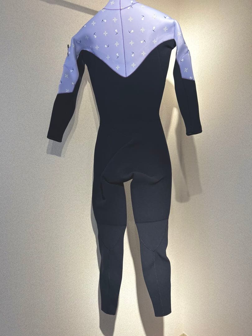 【新品・未使用】SAVER X 3mmウェットスーツ/レディース