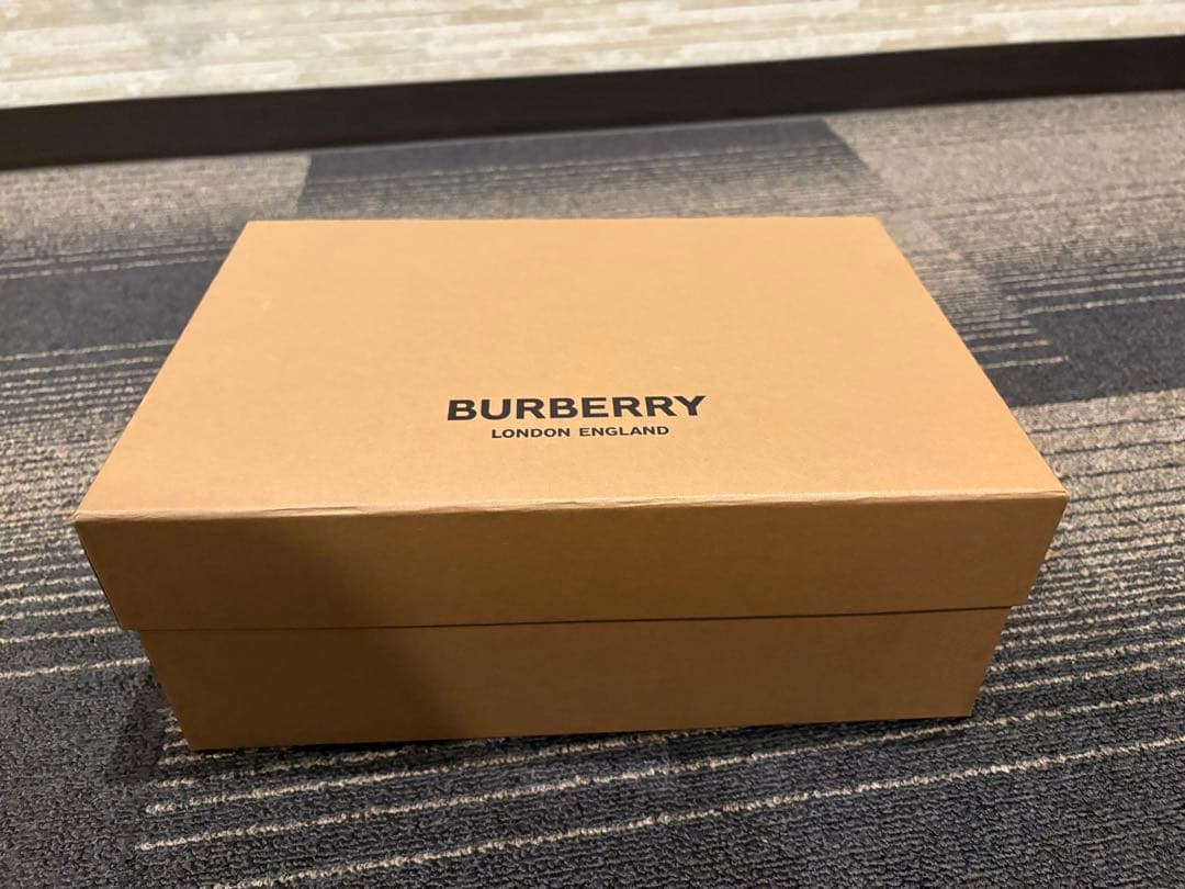 BURBERRY スライドサンダル 保存袋•紙袋•箱付き