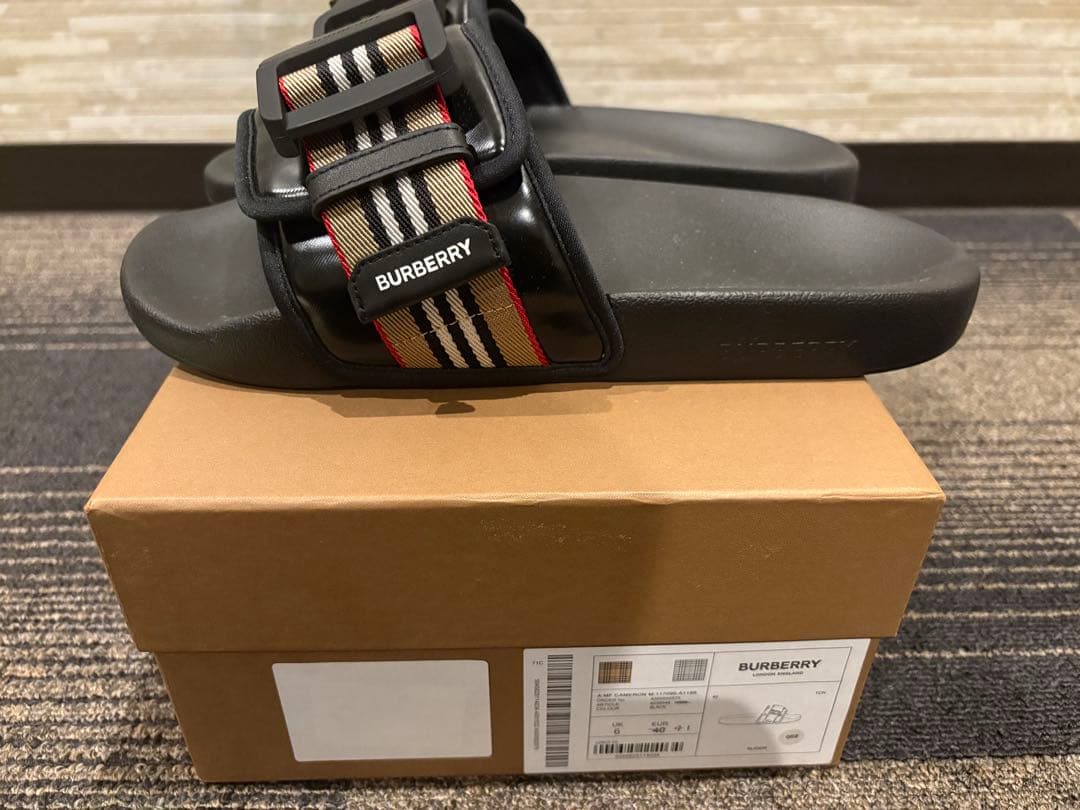 BURBERRY スライドサンダル 保存袋•紙袋•箱付き