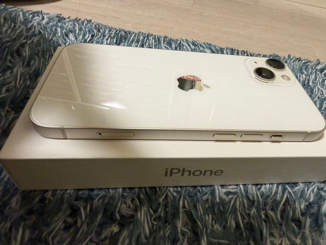 iPhone 13 スターライト　128