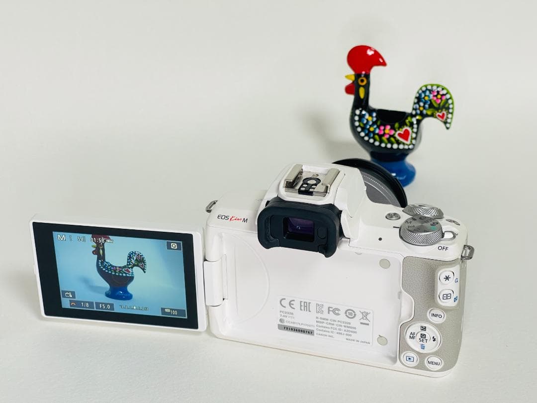 CANON キヤノン EOS Kiss M ＋ EF-M 15-45mm レンズ