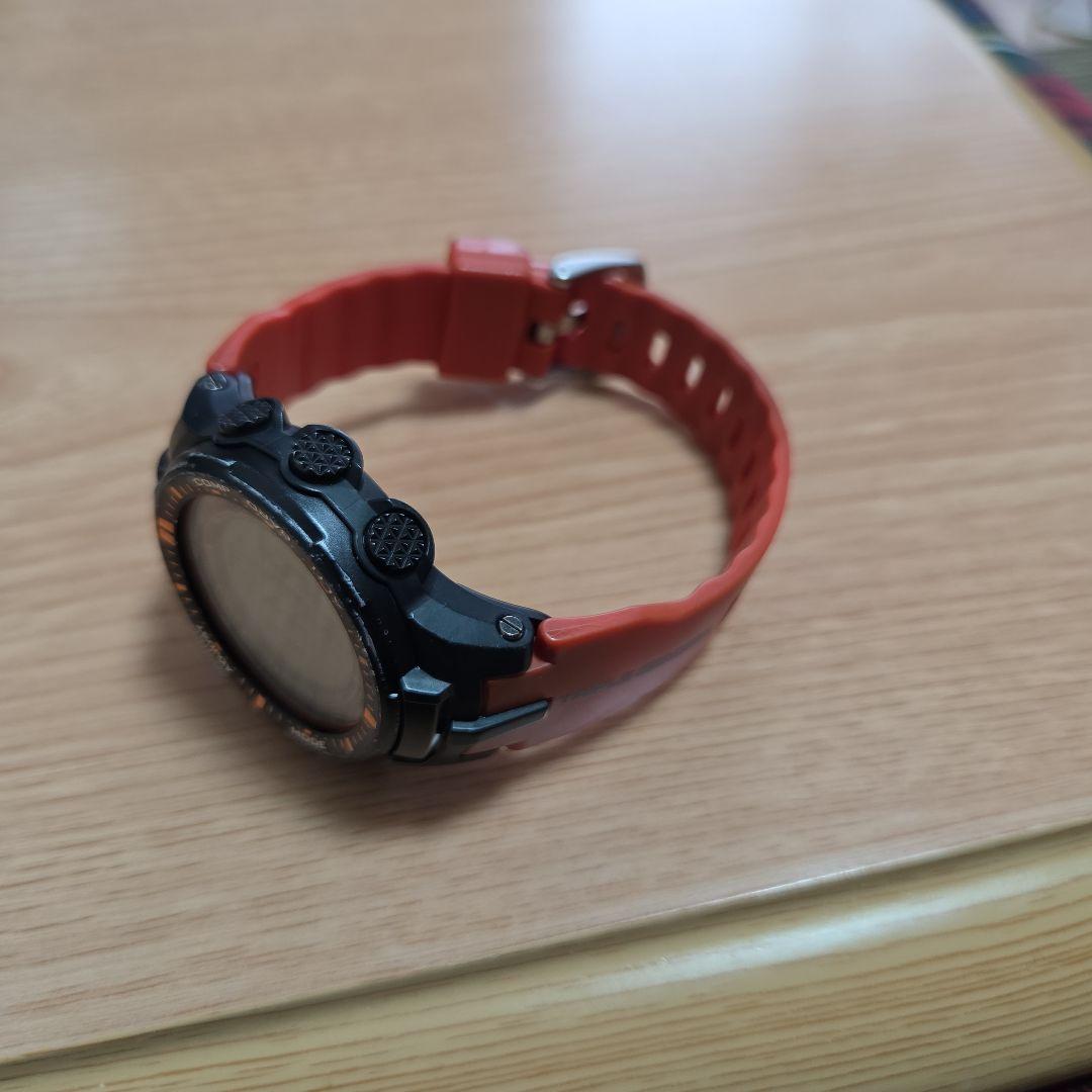 CASIO デジタル腕時計　プロトレック　ソーラー電波　 黒/オレンジ