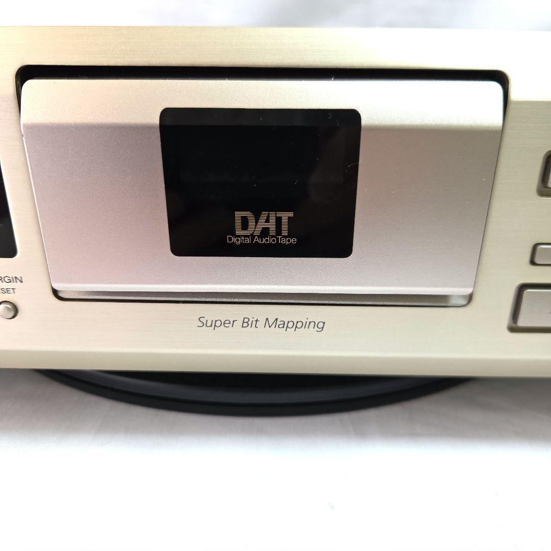 DATデッキsony DTC―ZE 700ゴ－ルドSBM 搭載機