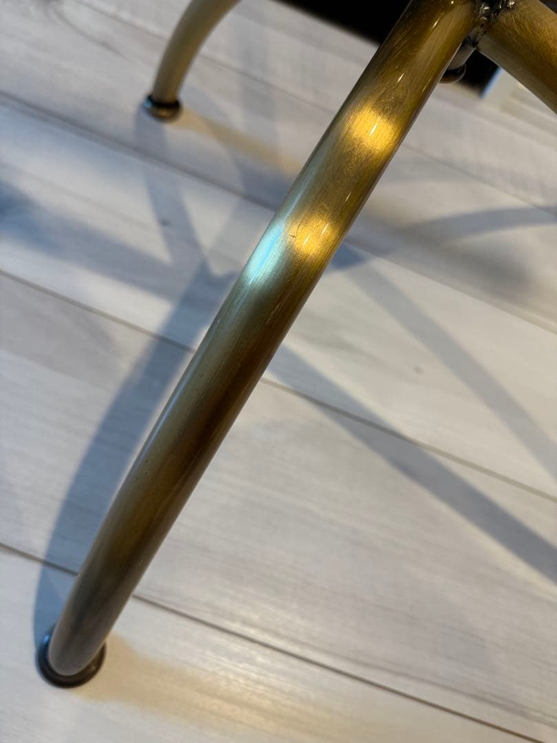 ハンガーラック　傾斜ハンガー　高さ可変　アンティークゴールド②