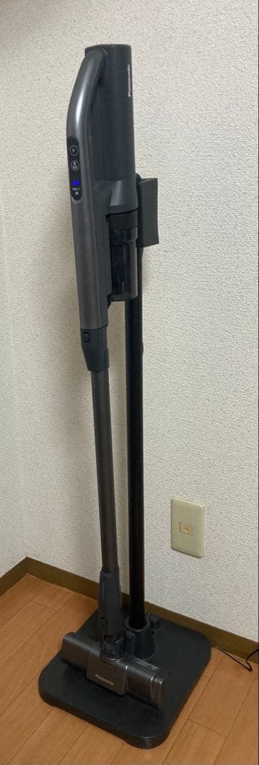 コードレススティック掃除機　パナソニック　２０２５年製　MC-SB55K