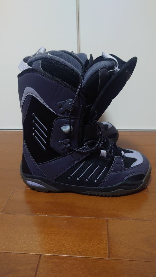 SALOMON スノーボードブーツ (女性用)　２５cm